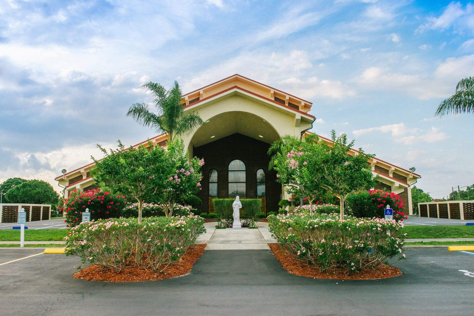 Photo Tour Sacred Heart Catholic Church Of Pinellas Park