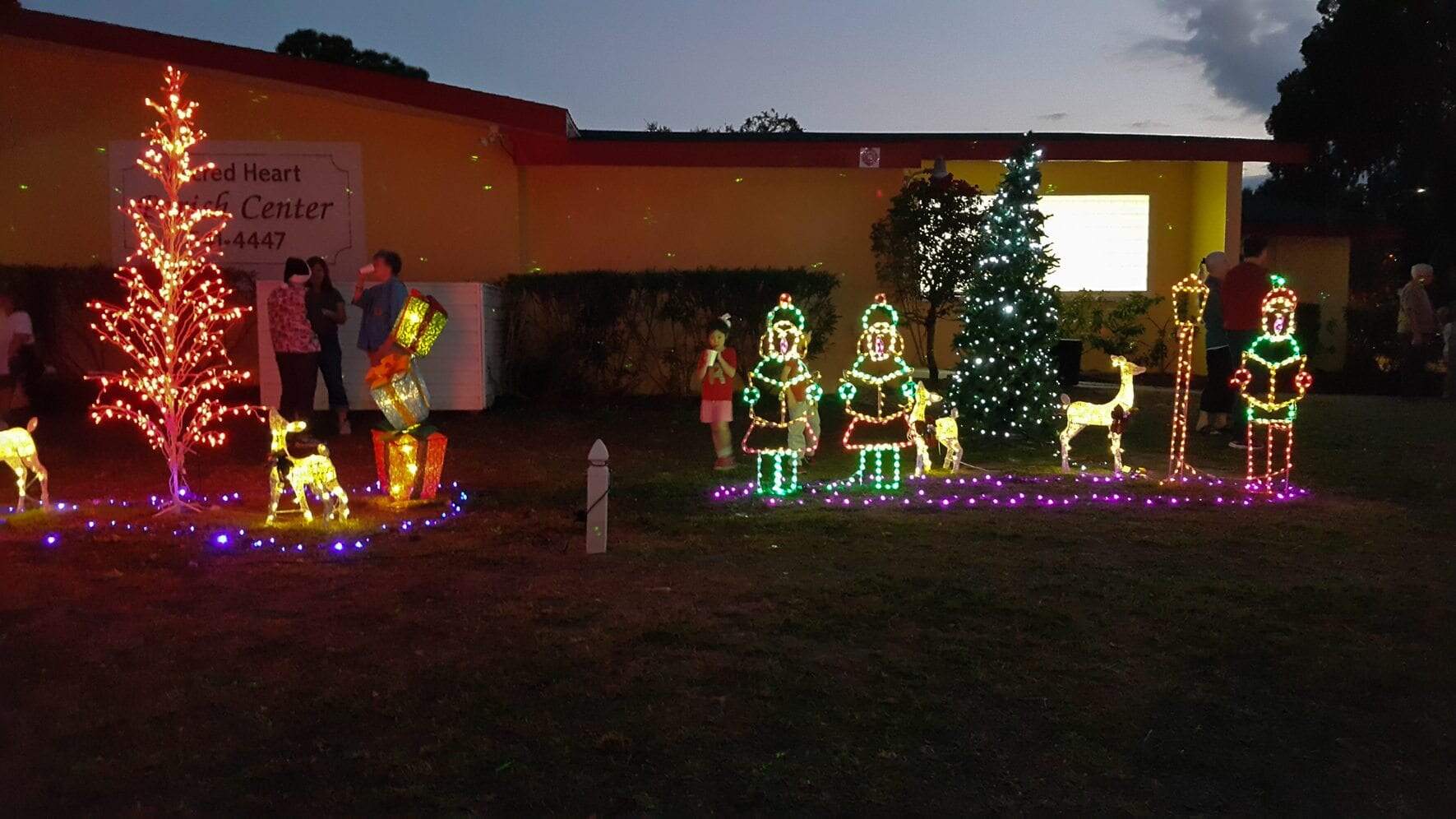 Christmas Tree Lighting Photos Sacred Heart Catholic Church of