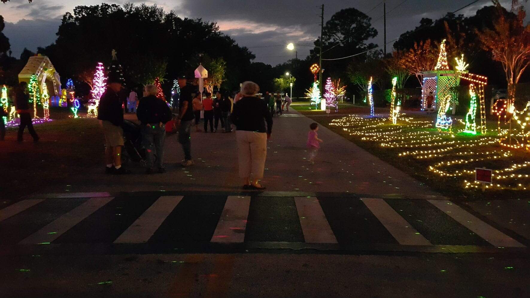 Christmas Tree Lighting Photos Sacred Heart Catholic Church of